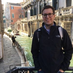 Meet your Posher, Christian